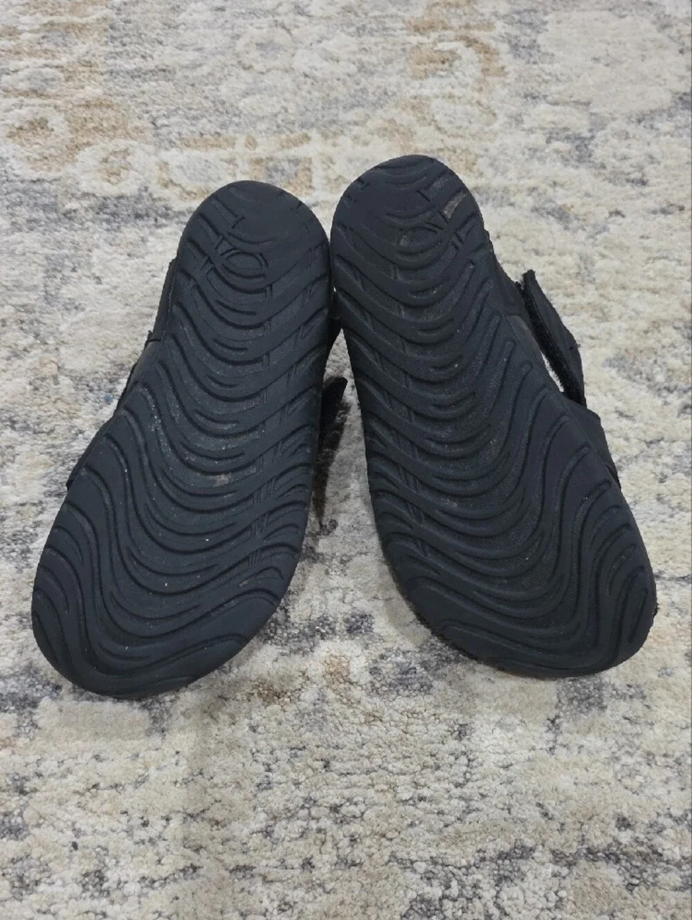Nike Kids Black Water Shoes, size 10c